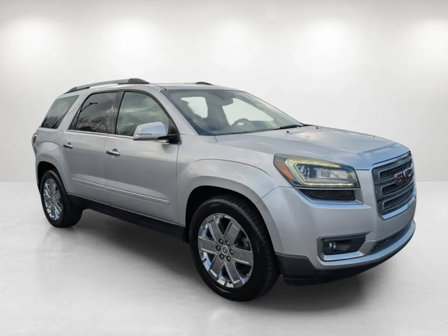 2017 /Light Titanium GMC Acadia Limited (1GKKRSKD4HJ) with an Other engine, located at 804 22nd Ave, Phenix City, AL, 36870, (334) 297-1860, 32.484749, -85.024475 - **Adventure Awaits with the 2017 GMC Acadia Limited at Gils Auto - Phenix City #2!**<br /> <br /> Looking for a versatile SUV that can handle your adventurous lifestyle? The 2017 GMC Acadia Limited is the perfect blend of comfort, style, and functionality, making it an ideal choice for growing famil - Photo#2