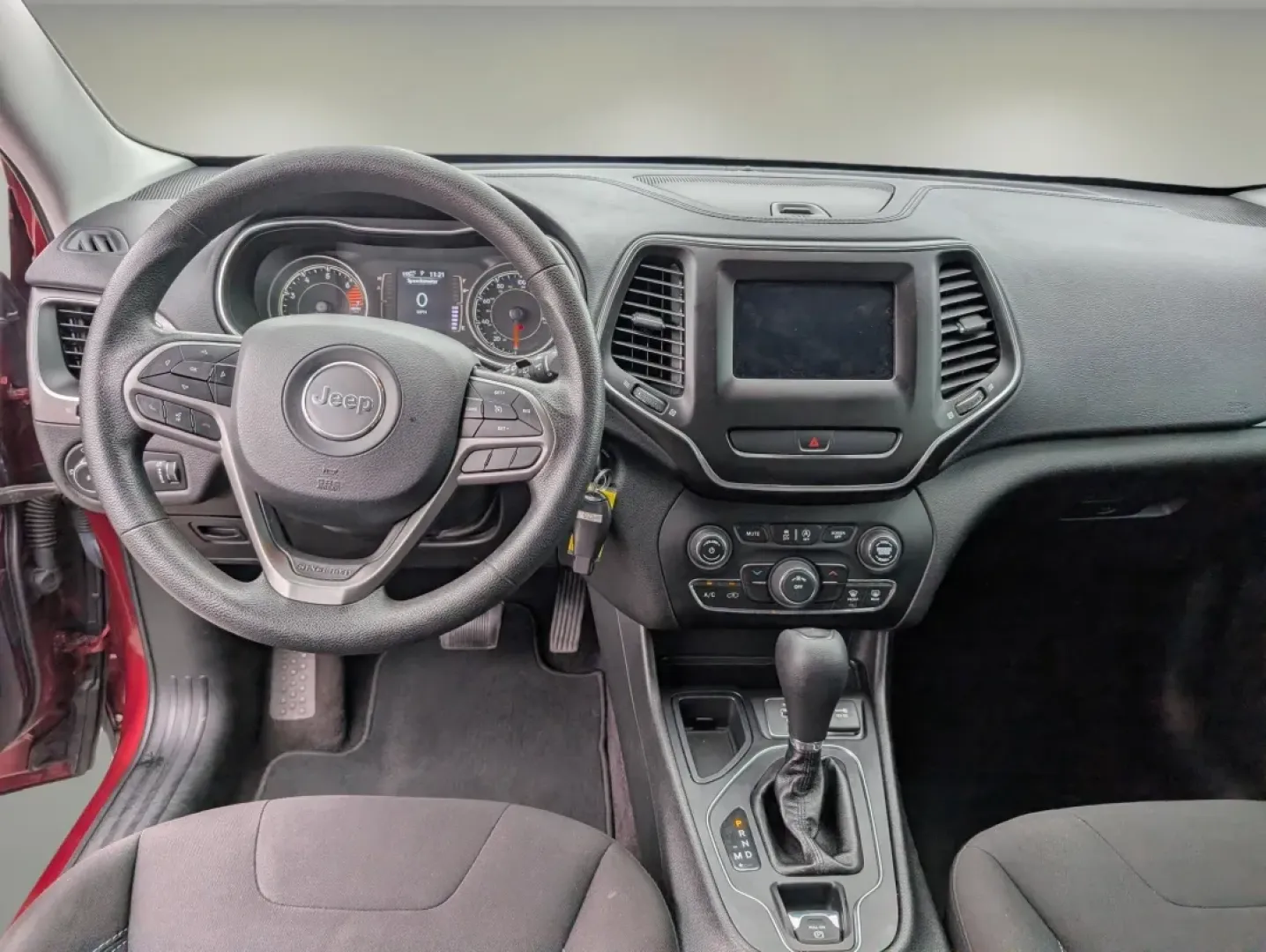 2019 /Black Jeep Cherokee Latitude (1C4PJLCB6KD) with an Other engine, located at 3959 U.S. 80 W, Phenix City, AL, 36870, (334) 297-4885, 32.469296, -85.135185 - **Adventure Awaits with This 2019 Jeep Cherokee Latitude Perfect for Your Next Journey!**<br /> <br /> Are you ready to explore the open road with confidence? This 2019 Jeep Cherokee Latitude is the perfect companion for weekend adventures, daily commutes, or family road trips. With its stylish Vel - Photo#12