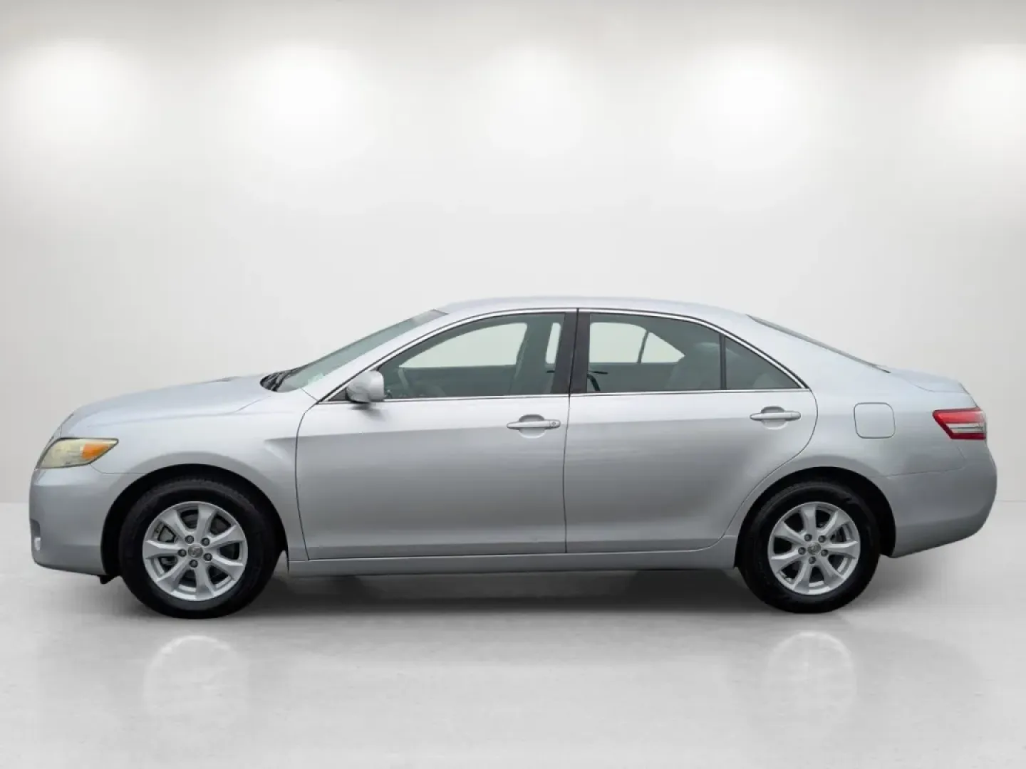 2010 Toyota Camry LE (4T1BF3EK8AU) with an Other engine, located at 7000 Northlake Connector, Columbus, GA, 31904, (706) 987-8085, 32.524975, -84.978134 - Are you searching for a dependable vehicle that perfectly balances comfort, style, and affordability? Look no further than this 2010 Toyota Camry, available now at Gils Auto in Phenix City, AL. This sedan is not just a car; it's your ticket to a stress-free commute, weekend getaways, or simply navig - Photo#7