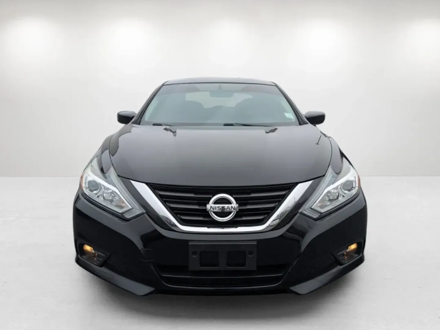 2017 /Charcoal Nissan Altima 2.5 SV (1N4AL3AP1HC) with an Other engine, located at 5115 14th Ave., Columbus, GA, 31904, (706) 323-0345, 32.511494, -84.971046 - Are you in search of a reliable vehicle that seamlessly fits into your busy lifestyle? Look no further than this stunning 2017 Nissan Altima 2.5 SV, available now at Gils Auto in Phenix City, AL. Perfect for daily commutes, weekend getaways, or even family outings, this sedan blends comfort, style, - Photo#1