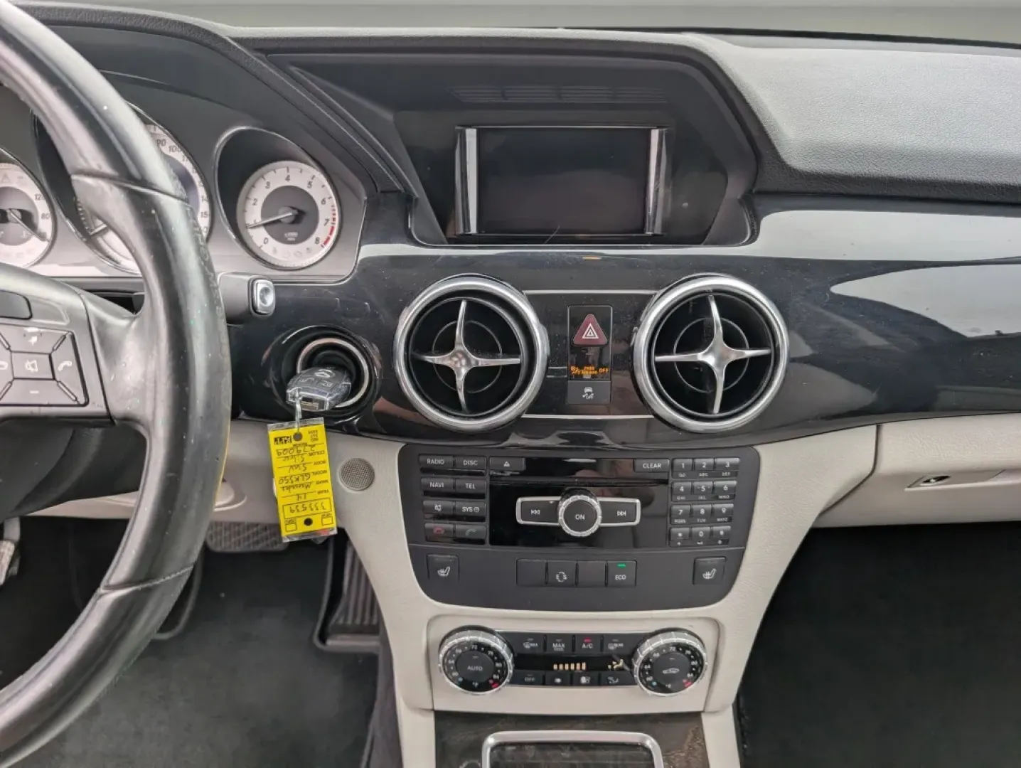 2014 Mercedes-Benz GLK-Class GLK 350 (WDCGG5HBXEG) with an Other engine, located at 5115 14th Ave., Columbus, GA, 31904, (706) 323-0345, 32.511494, -84.971046 - Discover your next adventure with this stunning 2014 Mercedes-Benz GLK-Class GLK 350, an ideal choice for those who crave both luxury and practicality. Whether you're navigating the bustling streets of Phenix City, AL, or embarking on weekend getaways, this sporty SUV combines style, comfort, and ca - Photo#14