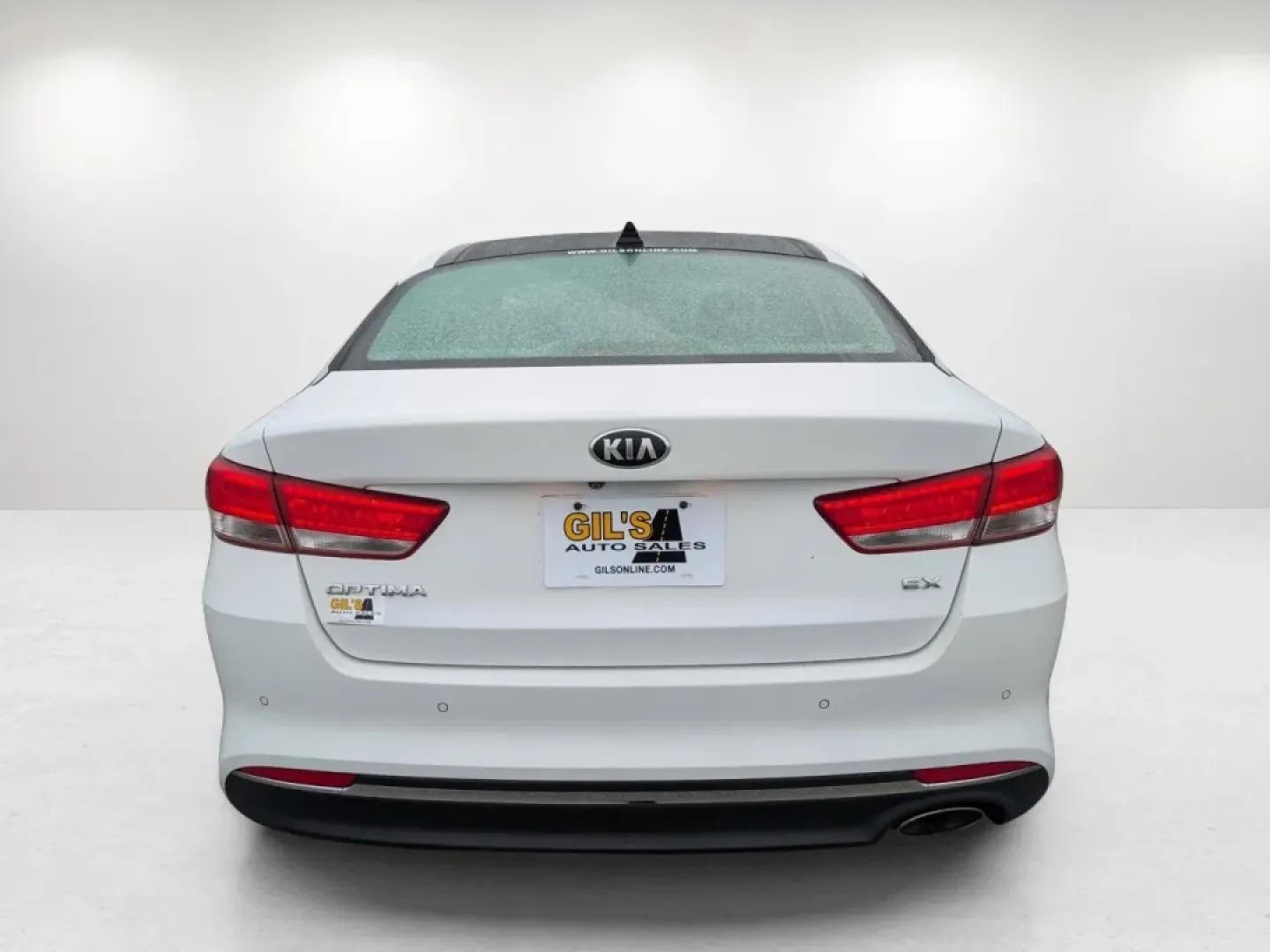 2016 /Gray Kia Optima EX (5XXGU4L36GG) with an Other engine, located at 804 22nd Ave, Phenix City, AL, 36870, (334) 297-1860, 32.484749, -85.024475 - **Drive Your Future with the 2016 Kia Optima EX at Gils Auto in Phenix City, AL!**<br /> <br /> Imagine the freedom of hitting the open road, whether you're commuting to work, running errands, or embarking on a weekend getaway. The 2016 Kia Optima EX is not just a car; it's your gateway to a lifesty - Photo#5
