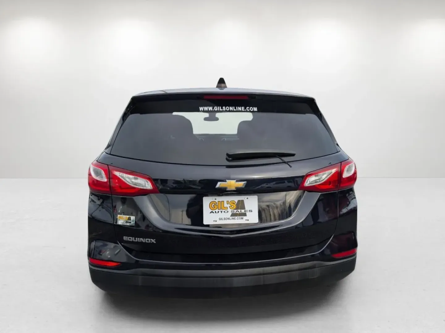 2020 /Medium Ash Gray Chevrolet Equinox LS (2GNAXHEV0L6) with an Other engine, located at 7000 Northlake Connector, Columbus, GA, 31904, (706) 987-8085, 32.524975, -84.978134 - ### Discover Your Next Adventure with This 2020 Chevrolet Equinox at Gils Auto!<br /> <br /> Are you seeking the perfect vehicle for family outings, daily commutes, or weekend adventures? Look no further! The 2020 Chevrolet Equinox LS is designed with versatility and comfort in mind, making it an id - Photo#5