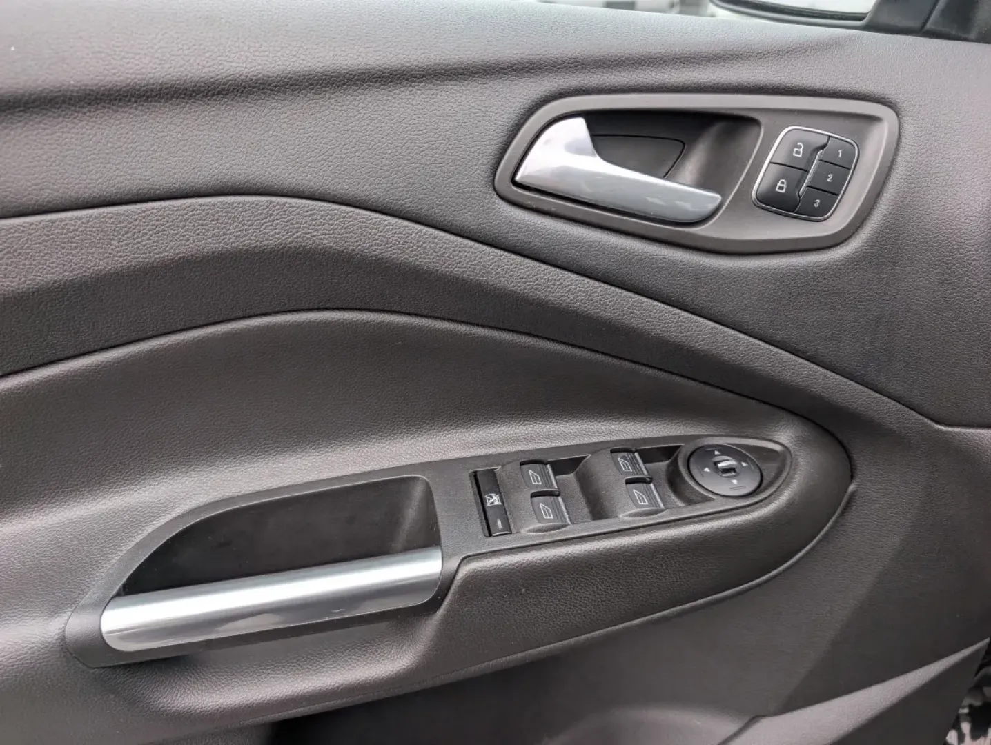 2014 Ford Escape Titanium (1FMCU0J99EU) with an Other engine, located at 3959 U.S. 80 W, Phenix City, AL, 36870, (334) 297-4885, 32.469296, -85.135185 - **Adventure Awaits with This 2014 Ford Escape Titanium - Perfect for Families and Daily Commuters!**<br /> <br /> Are you on the lookout for a versatile vehicle that fits seamlessly into your lifestyle? Look no further than this stylish 2014 Ford Escape Titanium, available now at Gils Auto, located - Photo#9