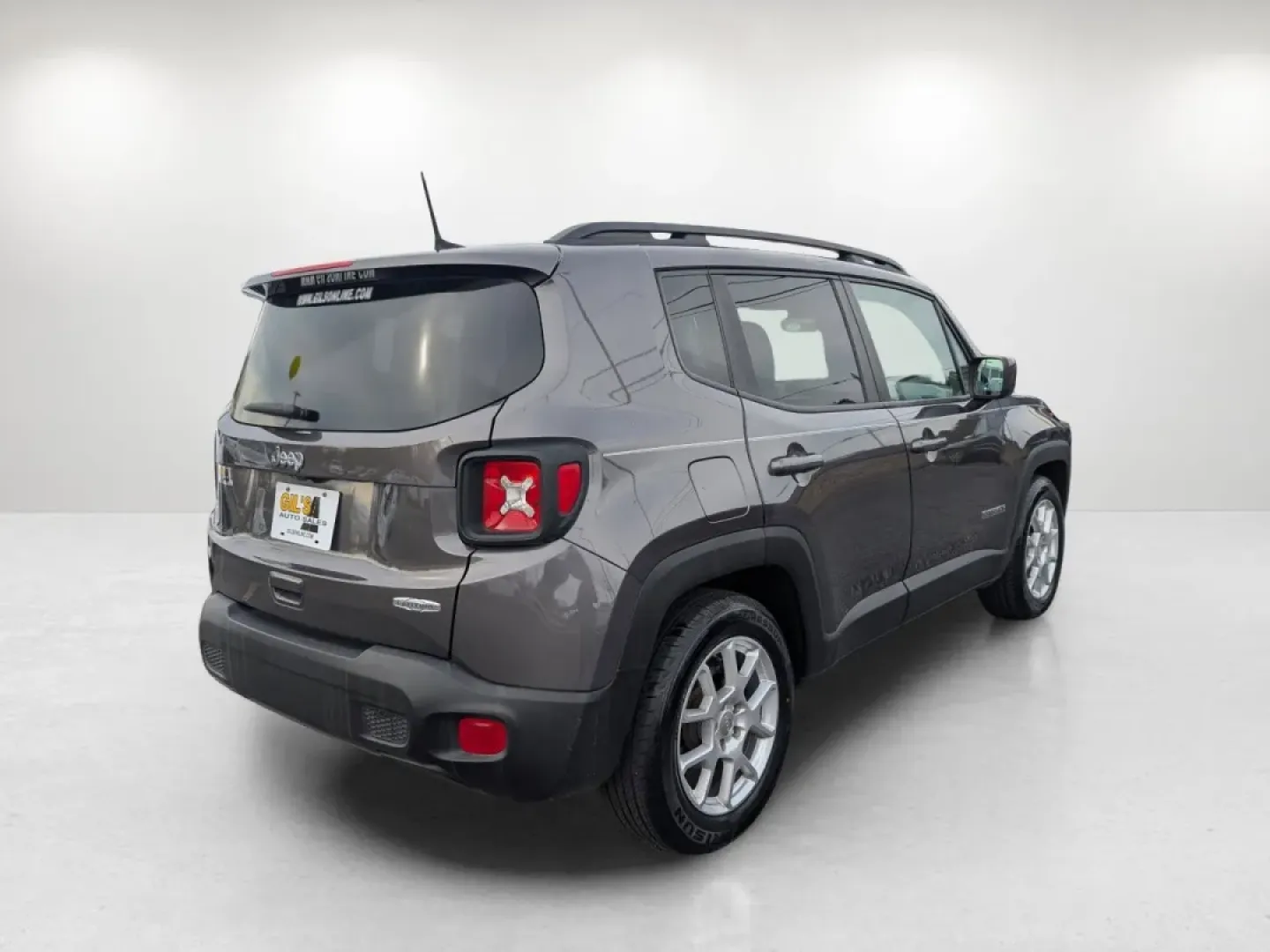 2019 /Black Jeep Renegade Latitude (ZACNJABB8KP) with an Other engine, located at 3959 U.S. 80 W, Phenix City, AL, 36870, (334) 297-4885, 32.469296, -85.135185 - Discover your next adventure with the 2019 Jeep Renegade Latitude, a versatile crossover that seamlessly combines comfort, style, and capability. Perfect for weekend getaways, daily commutes, and everything in between, this Jeep is designed for those who crave exploration without sacrificing everyda - Photo#4