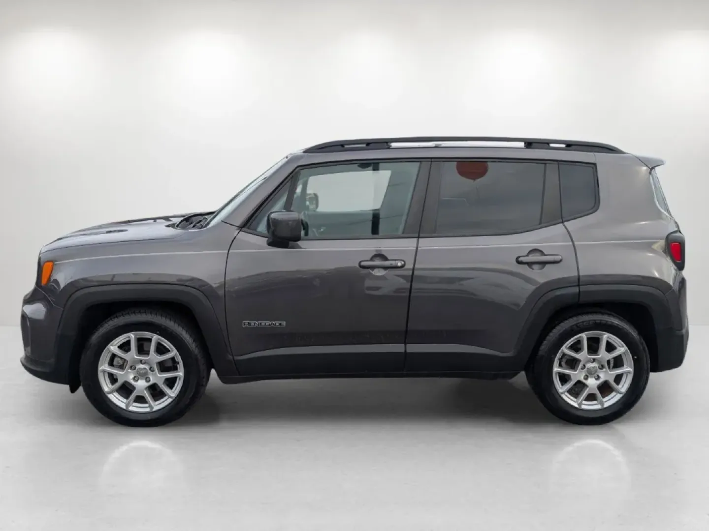 2019 /Black Jeep Renegade Latitude (ZACNJABB8KP) with an Other engine, located at 3959 U.S. 80 W, Phenix City, AL, 36870, (334) 297-4885, 32.469296, -85.135185 - Discover your next adventure with the 2019 Jeep Renegade Latitude, a versatile crossover that seamlessly combines comfort, style, and capability. Perfect for weekend getaways, daily commutes, and everything in between, this Jeep is designed for those who crave exploration without sacrificing everyda - Photo#7