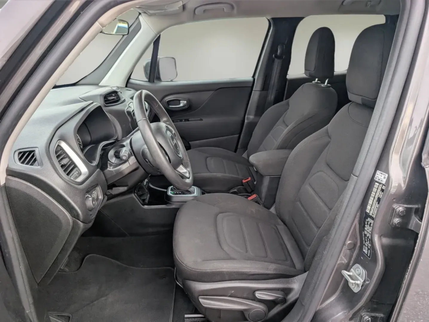 2019 /Black Jeep Renegade Latitude (ZACNJABB8KP) with an Other engine, located at 3959 U.S. 80 W, Phenix City, AL, 36870, (334) 297-4885, 32.469296, -85.135185 - Discover your next adventure with the 2019 Jeep Renegade Latitude, a versatile crossover that seamlessly combines comfort, style, and capability. Perfect for weekend getaways, daily commutes, and everything in between, this Jeep is designed for those who crave exploration without sacrificing everyda - Photo#9