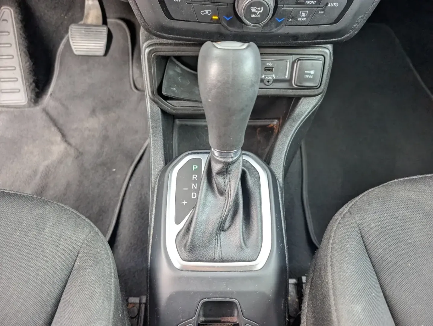 2019 /Black Jeep Renegade Latitude (ZACNJABB8KP) with an Other engine, located at 3959 U.S. 80 W, Phenix City, AL, 36870, (334) 297-4885, 32.469296, -85.135185 - Discover your next adventure with the 2019 Jeep Renegade Latitude, a versatile crossover that seamlessly combines comfort, style, and capability. Perfect for weekend getaways, daily commutes, and everything in between, this Jeep is designed for those who crave exploration without sacrificing everyda - Photo#13