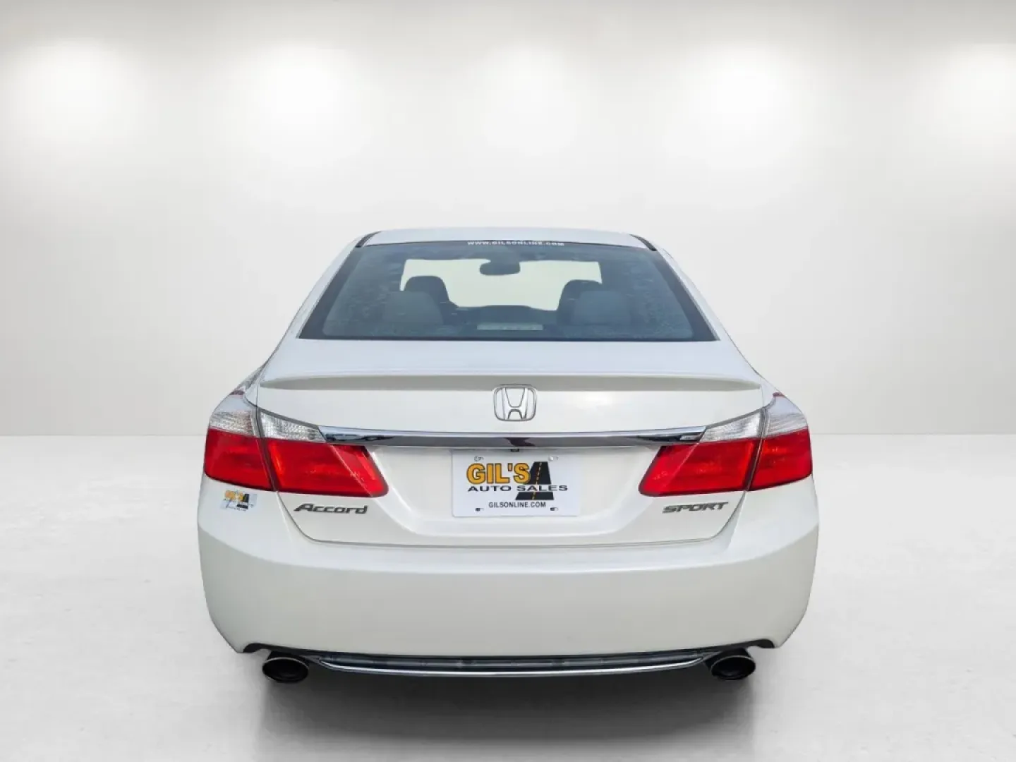 2015 Honda Accord Sedan Sport (1HGCR2F52FA) with an Other engine, located at 5115 14th Ave., Columbus, GA, 31904, (706) 323-0345, 32.511494, -84.971046 - Are you searching for a reliable sedan that perfectly balances style, comfort, and practicality? Look no further than this **2015 Honda Accord Sedan** available at **Gils Auto**, your trusted **Buy Here Pay Here dealership** located at **3959 U.S. 80 W, Phenix City, AL 36870**. With a focus on **gua - Photo#5