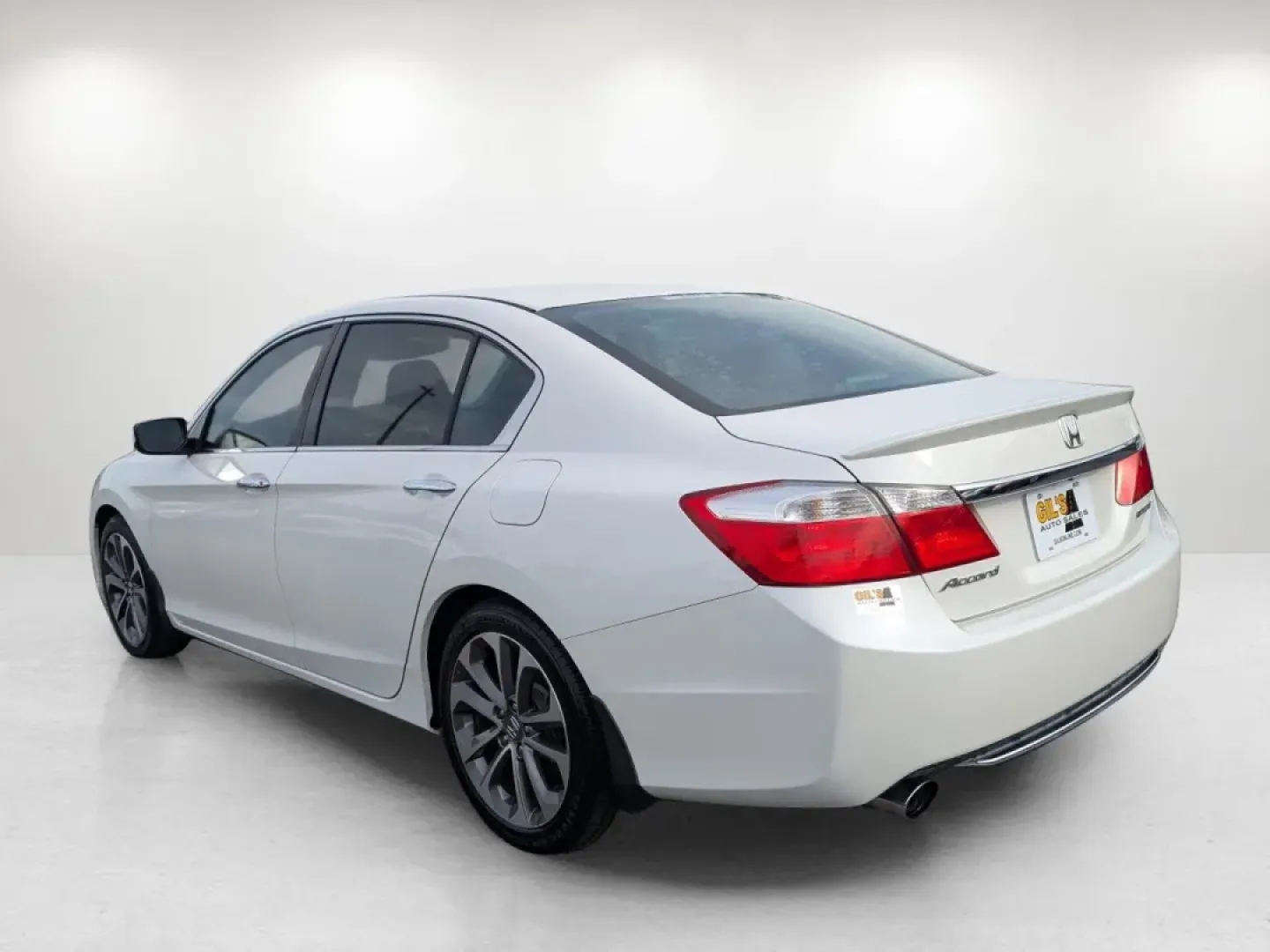 2015 Honda Accord Sedan Sport (1HGCR2F52FA) with an Other engine, located at 5115 14th Ave., Columbus, GA, 31904, (706) 323-0345, 32.511494, -84.971046 - Are you searching for a reliable sedan that perfectly balances style, comfort, and practicality? Look no further than this **2015 Honda Accord Sedan** available at **Gils Auto**, your trusted **Buy Here Pay Here dealership** located at **3959 U.S. 80 W, Phenix City, AL 36870**. With a focus on **gua - Photo#6