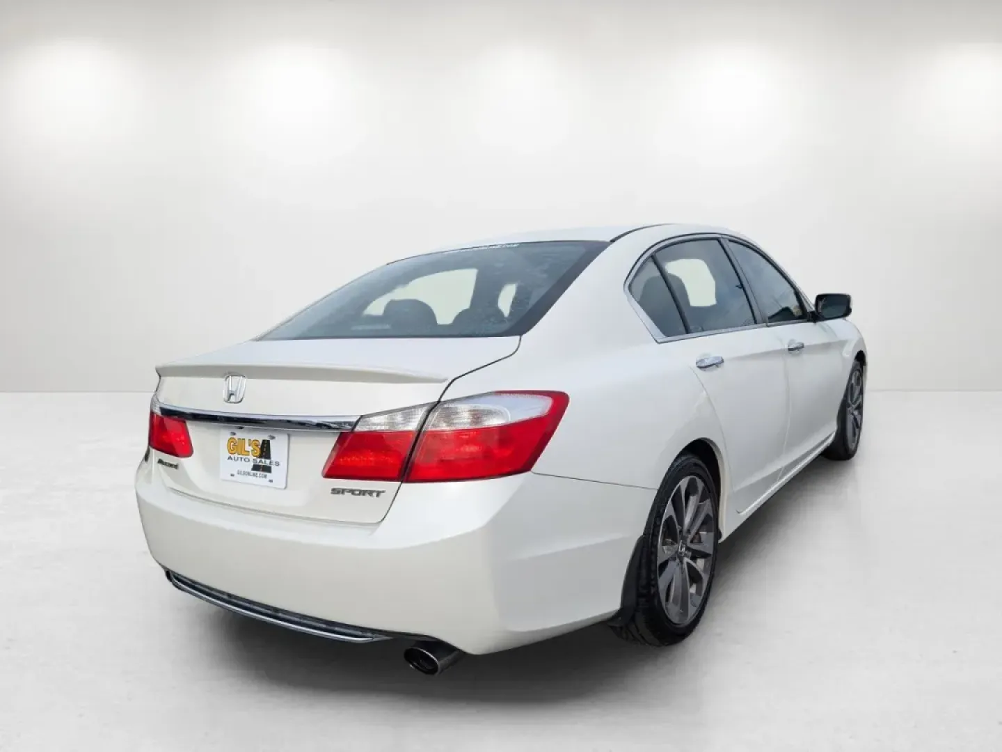 2015 Honda Accord Sedan Sport (1HGCR2F52FA) with an Other engine, located at 7000 Northlake Connector, Columbus, GA, 31904, (706) 987-8085, 32.524975, -84.978134 - Are you searching for a reliable sedan that perfectly balances style, comfort, and practicality? Look no further than this **2015 Honda Accord Sedan** available at **Gils Auto**, your trusted **Buy Here Pay Here dealership** located at **3959 U.S. 80 W, Phenix City, AL 36870**. With a focus on **gua - Photo#4