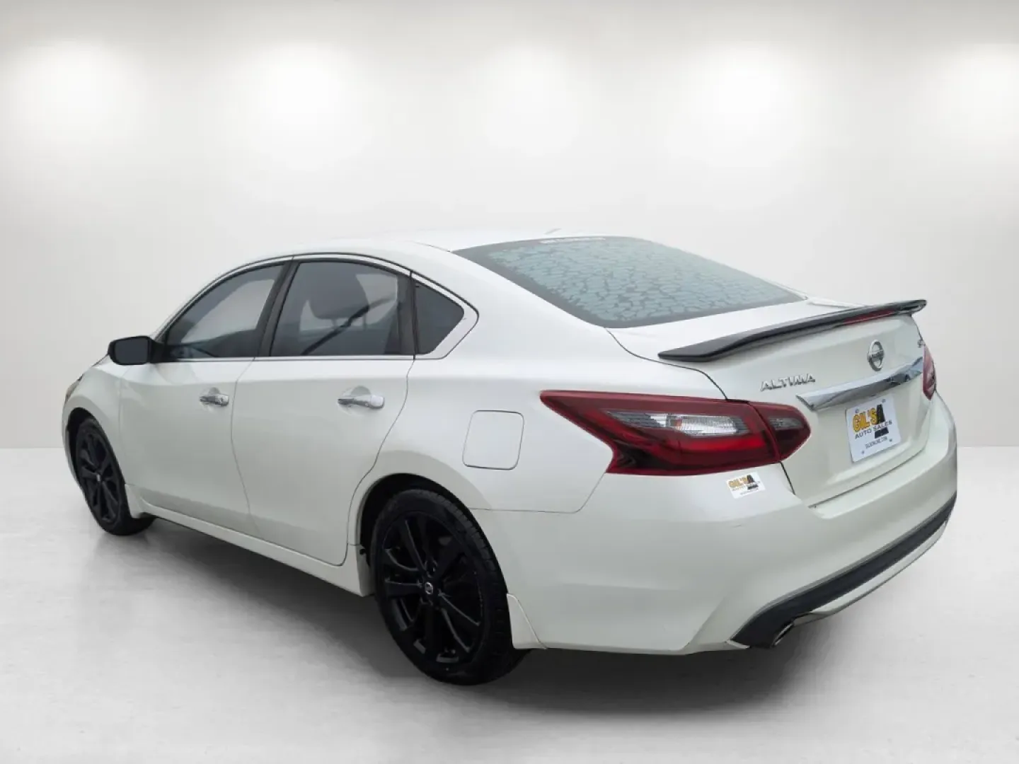 2017 /Sport Interior Nissan Altima 2.5 SR (1N4AL3AP3HC) with an Other engine, located at 7000 Northlake Connector, Columbus, GA, 31904, (706) 987-8085, 32.524975, -84.978134 - ### Discover Your Next Adventure with the 2017 Nissan Altima 2.5 SR at Gils Auto<br /> <br /> If you're in the market for a reliable vehicle that effortlessly balances style, comfort, and performance, look no further than this stunning 2017 Nissan Altima 2.5 SR, available now at Gils Auto in Phenix - Photo#6