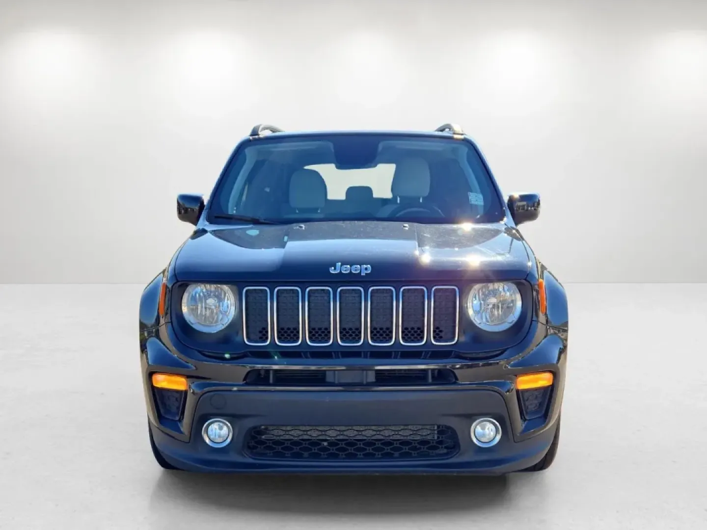 2019 /Ski Gray/Black Jeep Renegade Latitude (ZACNJABB6KP) with an Other engine, located at 521 Old Farm Lane Rd, Prattville, AL, 36066, (334) 325-1505, 32.482460, -86.416367 - Discover the perfect blend of style, utility, and reliability with the 2019 Jeep Renegade Latitude-your ideal companion for weekend adventures and daily commutes alike. Whether you're navigating Prattville's bustling streets or heading out to explore the breathtaking landscapes of Alabama, this cros - Photo#1