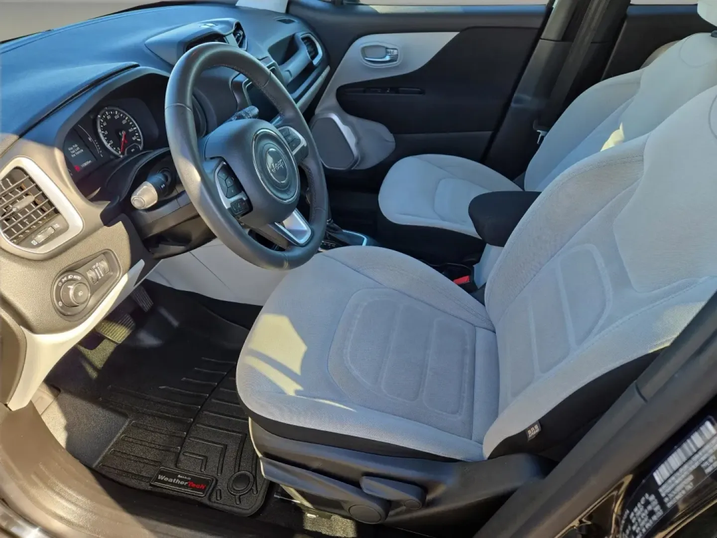 2019 /Ski Gray/Black Jeep Renegade Latitude (ZACNJABB6KP) with an Other engine, located at 521 Old Farm Lane Rd, Prattville, AL, 36066, (334) 325-1505, 32.482460, -86.416367 - Discover the perfect blend of style, utility, and reliability with the 2019 Jeep Renegade Latitude-your ideal companion for weekend adventures and daily commutes alike. Whether you're navigating Prattville's bustling streets or heading out to explore the breathtaking landscapes of Alabama, this cros - Photo#13