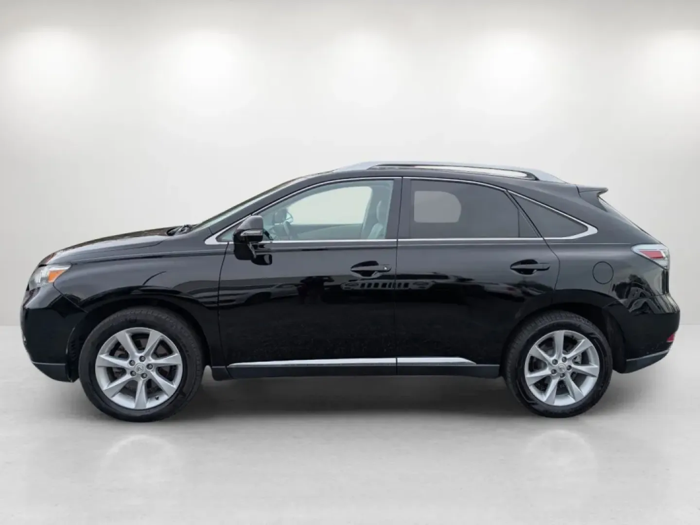 2011 Lexus RX 350 (2T2BK1BA1BC) with an Other engine, located at 804 22nd Ave, Phenix City, AL, 36870, (334) 297-1860, 32.484749, -85.024475 - Are you in search of a versatile SUV that can effortlessly adapt to your lifestyle? Look no further than this sleek 2011 Lexus RX 350 at Gils Auto in Opelika, AL. Whether you're a growing family navigating weekend adventures, a commuter seeking comfort for long drives, or a budget-conscious buyer lo - Photo#7