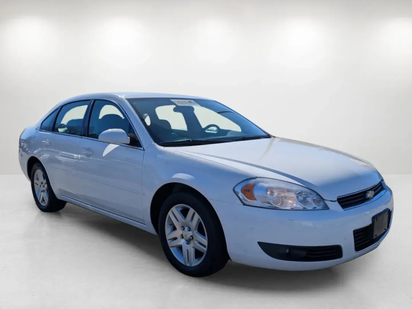 2007 /Ebony Chevrolet Impala 3.9L LT (2G1WC58R479) with an Other engine, located at 521 Old Farm Lane Rd, Prattville, AL, 36066, (334) 325-1505, 32.482460, -86.416367 - **Experience the Open Road with the 2007 Chevrolet Impala at Gils Auto!**<br /> <br /> Are you in search of a reliable sedan that can handle both the daily commute and weekend getaways? Look no further! The 2007 Chevrolet Impala, available at Gils Auto in Phenix City, AL, is your perfect companion f - Photo#2