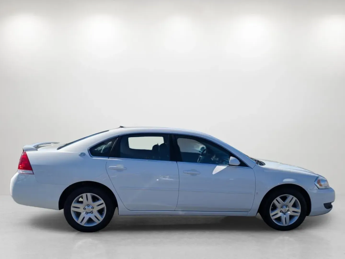 2007 /Ebony Chevrolet Impala 3.9L LT (2G1WC58R479) with an Other engine, located at 521 Old Farm Lane Rd, Prattville, AL, 36066, (334) 325-1505, 32.482460, -86.416367 - **Experience the Open Road with the 2007 Chevrolet Impala at Gils Auto!**<br /> <br /> Are you in search of a reliable sedan that can handle both the daily commute and weekend getaways? Look no further! The 2007 Chevrolet Impala, available at Gils Auto in Phenix City, AL, is your perfect companion f - Photo#3