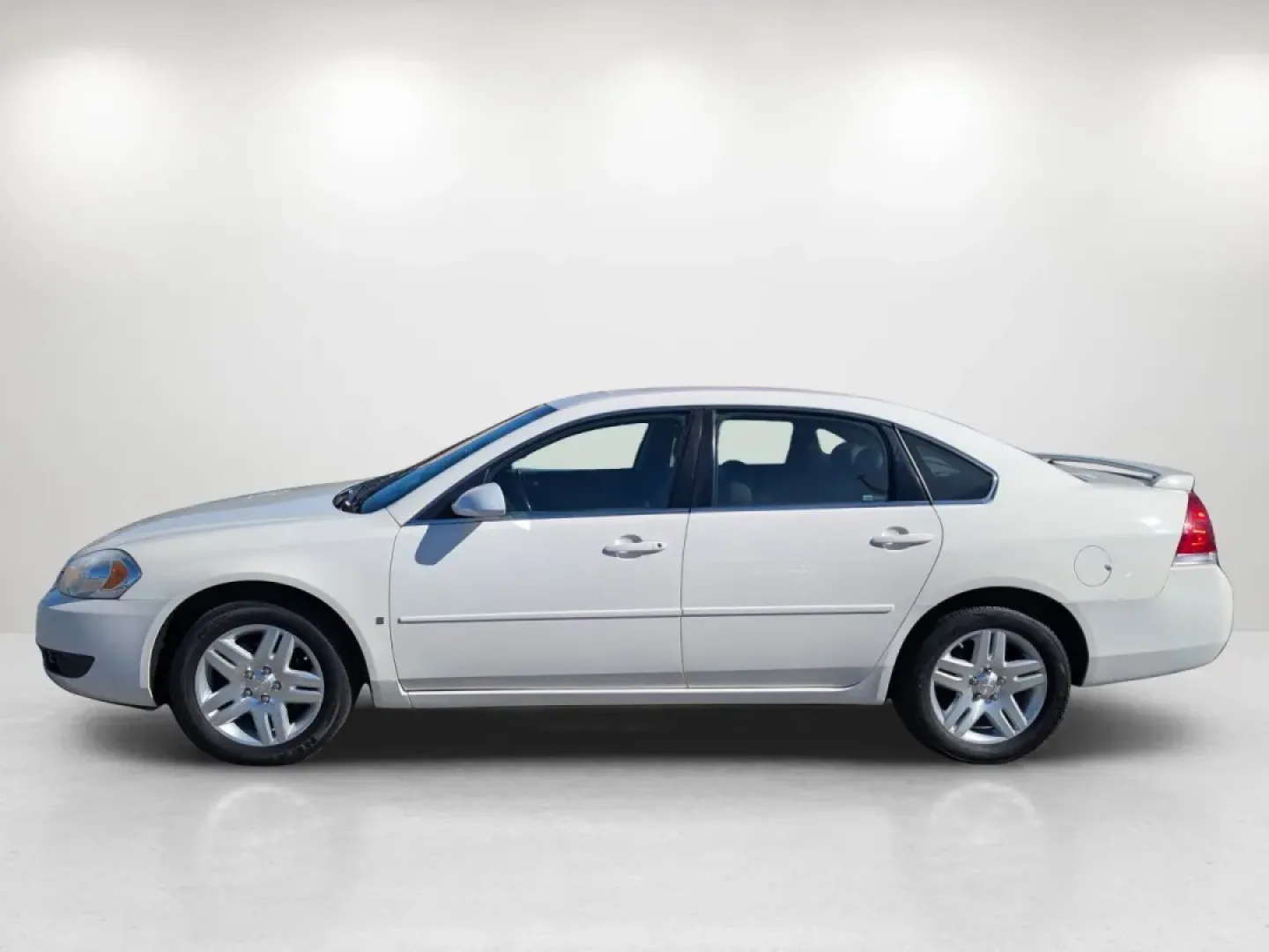 2007 /Ebony Chevrolet Impala 3.9L LT (2G1WC58R479) with an Other engine, located at 521 Old Farm Lane Rd, Prattville, AL, 36066, (334) 325-1505, 32.482460, -86.416367 - **Experience the Open Road with the 2007 Chevrolet Impala at Gils Auto!**<br /> <br /> Are you in search of a reliable sedan that can handle both the daily commute and weekend getaways? Look no further! The 2007 Chevrolet Impala, available at Gils Auto in Phenix City, AL, is your perfect companion f - Photo#7