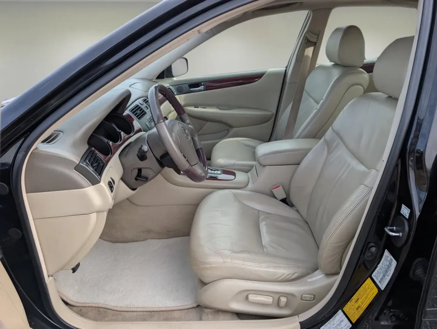 2002 Lexus ES 300 (JTHBF30G320) with an Other engine, located at 3959 U.S. 80 W, Phenix City, AL, 36870, (334) 297-4885, 32.469296, -85.135185 - **Experience Luxury and Affordability with the 2002 Lexus ES 300 Ideal for Your Daily Commute!**<br /> <br /> Looking for a comfortable and stylish sedan that fits your lifestyle? Look no further than this 2002 Lexus ES 300, available now at Gils Auto in Phenix City, AL! With its sleek black exteri - Photo#9