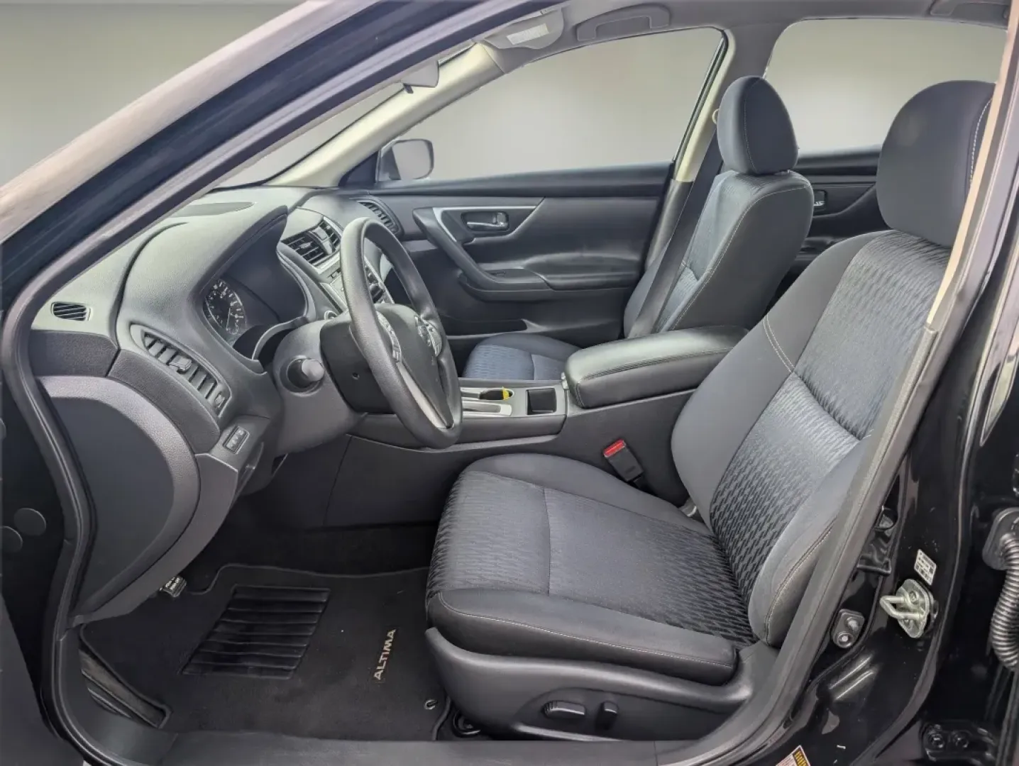 2017 /Charcoal Nissan Altima 2.5 S (1N4AL3AP4HC) with an Other engine, located at 804 22nd Ave, Phenix City, AL, 36870, (334) 297-1860, 32.484749, -85.024475 - **Discover a New Lifestyle with the 2017 Nissan Altima at Gils Auto Your Trusted Buy Here Pay Here Dealership in Phenix City, AL!**<br /> <br /> Are you searching for a reliable sedan that fits seamlessly into your active lifestyle? Look no further than the 2017 Nissan Altima 2.5 S, available at Gi - Photo#9