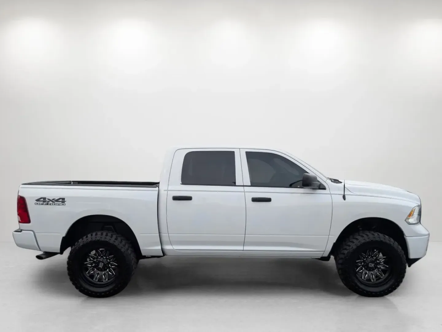 2016 /Diesel Gray/Black Ram 1500 Tradesman (1C6RR7KG7GS) with an Other engine, located at 804 22nd Ave, Phenix City, AL, 36870, (334) 297-1860, 32.484749, -85.024475 - **Get Ready for Your Next Adventure with this 2016 Ram 1500 Tradesman Crew Cab!** Whether you're gearing up for weekend excursions, tackling your daily commute, or transporting the family for road trips, this Ram 1500 is the perfect blend of toughness and comfort. Available now at Gils Auto, your tr - Photo#3