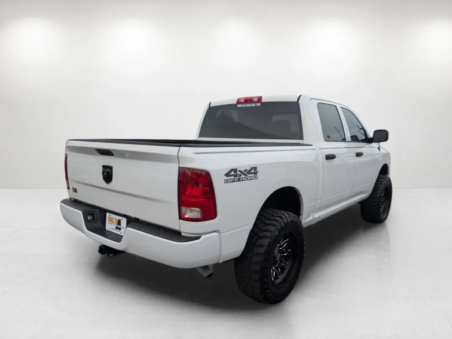 2016 /Diesel Gray/Black Ram 1500 Tradesman (1C6RR7KG7GS) with an Other engine, located at 804 22nd Ave, Phenix City, AL, 36870, (334) 297-1860, 32.484749, -85.024475 - **Get Ready for Your Next Adventure with this 2016 Ram 1500 Tradesman Crew Cab!** Whether you're gearing up for weekend excursions, tackling your daily commute, or transporting the family for road trips, this Ram 1500 is the perfect blend of toughness and comfort. Available now at Gils Auto, your tr - Photo#4