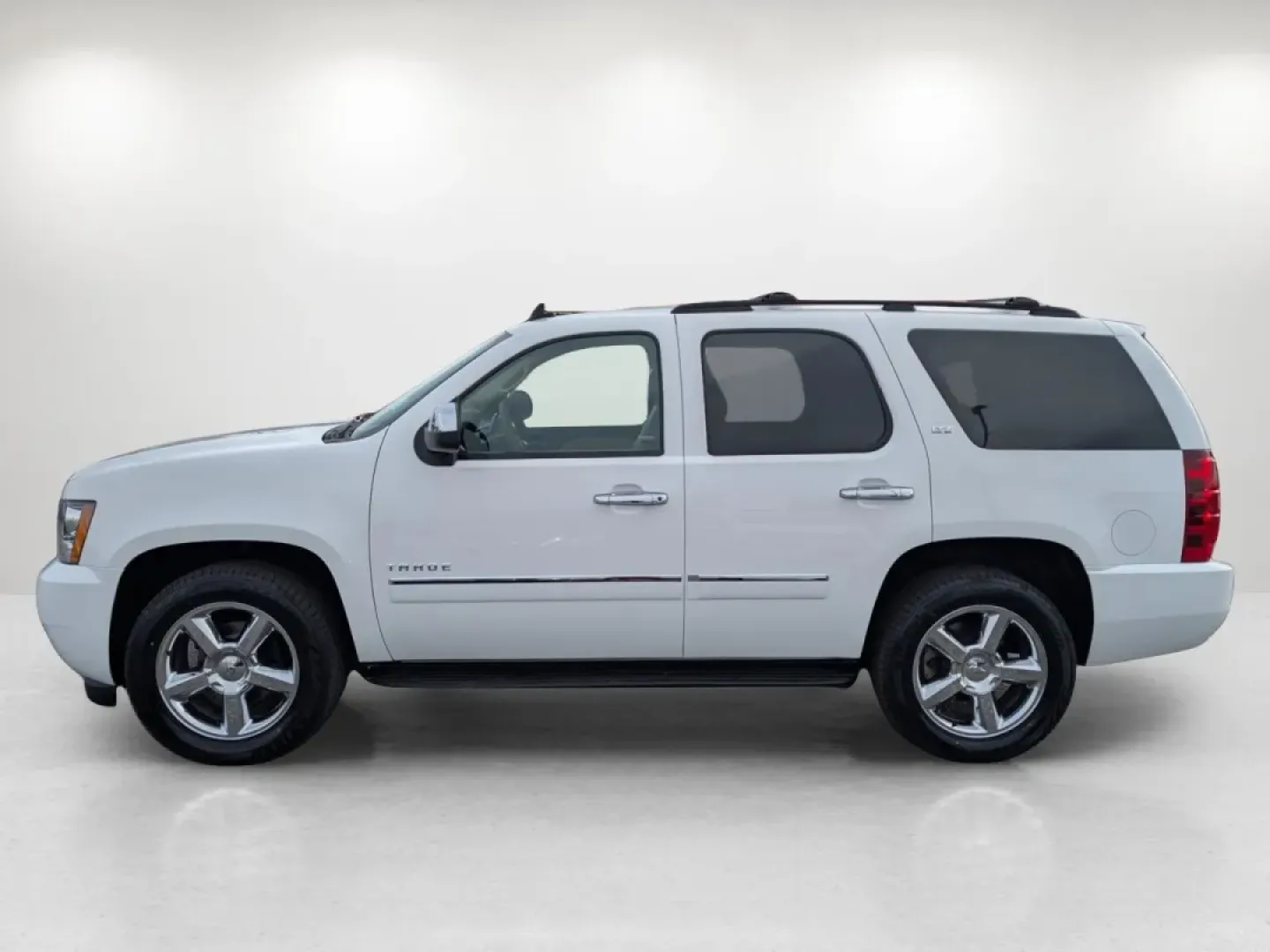 2013 /Light Cashmere/Dark Cashmere Chevrolet Tahoe LTZ (1GNSCCE06DR) with an Other engine, located at 521 Old Farm Lane Rd, Prattville, AL, 36066, (334) 325-1505, 32.482460, -86.416367 - **Elevate Your Adventures with the 2013 Chevrolet Tahoe LTZ Perfect for Families and Road Trips!**<br /> <br /> Are you looking for the ultimate family SUV that can tackle road trips, school runs, and weekend adventures with ease? Look no further than the stunning 2013 Chevrolet Tahoe LTZ, now avai - Photo#7