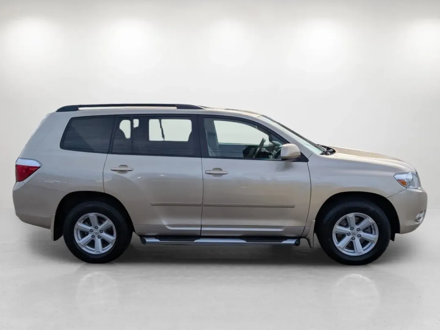 2010 Toyota Highlander SE (5TDKK3EH9AS) with an Other engine, located at 3959 U.S. 80 W, Phenix City, AL, 36870, (334) 297-4885, 32.469296, -85.135185 - **Unleash Your Adventurous Spirit with the 2010 Toyota Highlander SE!**<br /> <br /> Are you ready to embrace a lifestyle of adventure and comfort? The 2010 Toyota Highlander SE is your perfect companion for family outings, weekend getaways, or daily commutes-offering versatility that fits seamlessl - Photo#3