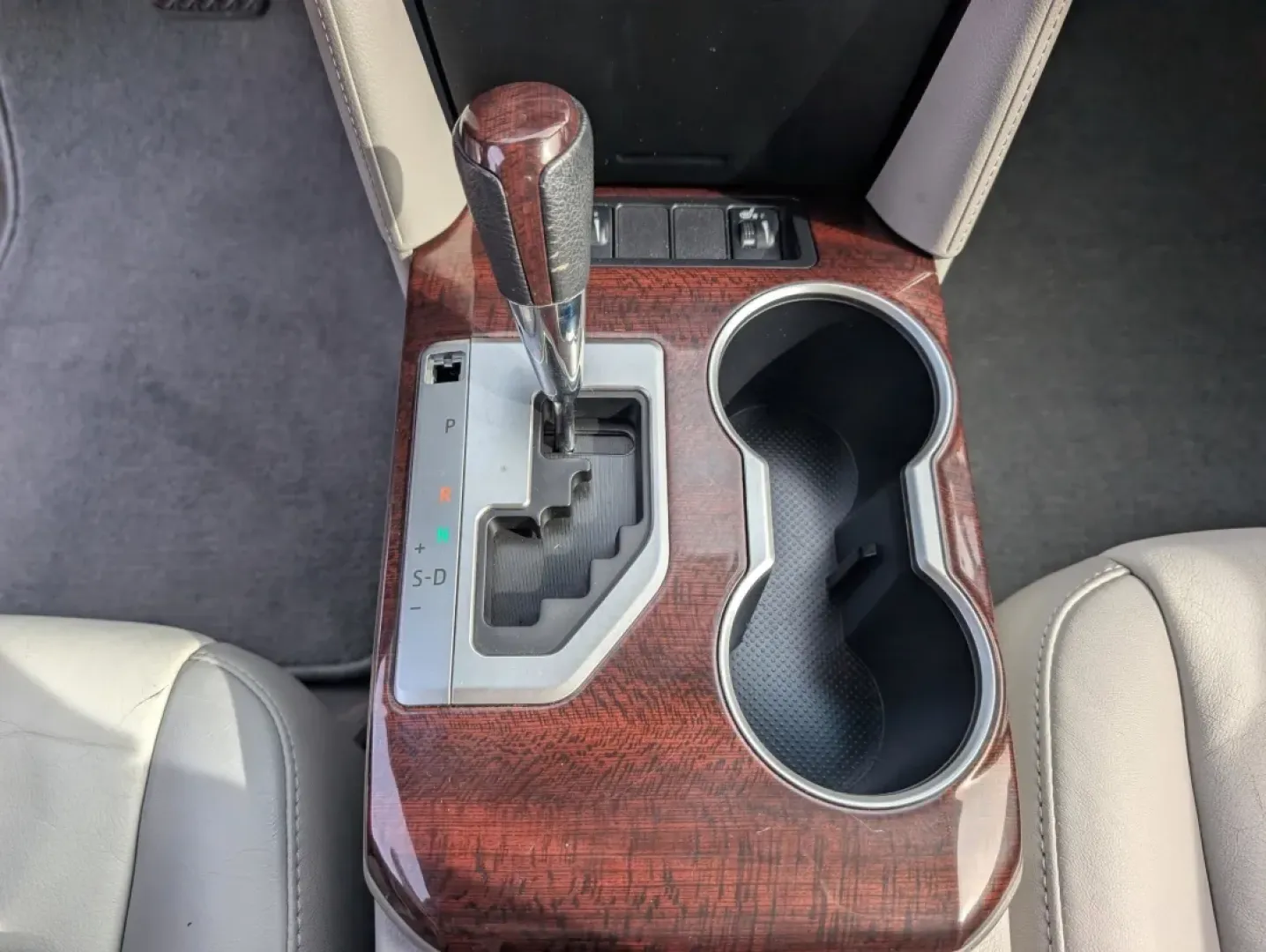 2012 Toyota Camry XLE (4T1BK1FK6CU) with an Other engine, located at 3959 U.S. 80 W, Phenix City, AL, 36870, (334) 297-4885, 32.469296, -85.135185 - Discover the perfect blend of comfort, reliability, and modern features with the 2012 Toyota Camry, available now at Gils Auto in Phenix City, AL. This sedan is not just a vehicle; it's a gateway to enhancing your lifestyle-whether you're commuting to work, taking the family on weekend adventures, o - Photo#12