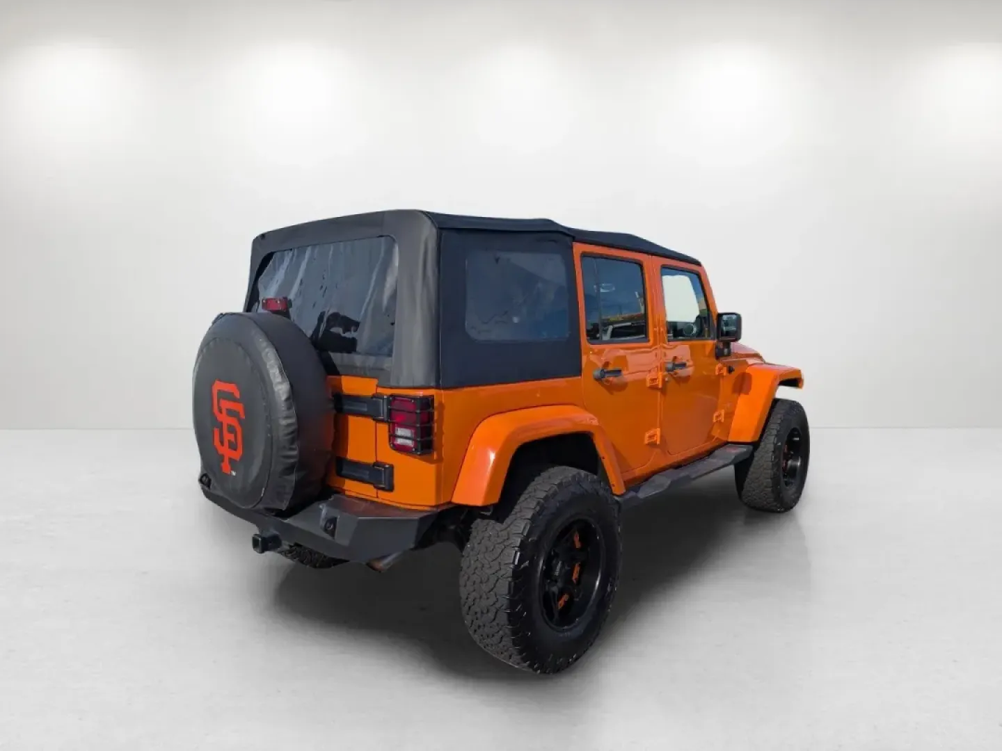 2013 /Black Interior Jeep Wrangler Sahara (1C4BJWEG5DL) with an Other engine, located at 7000 Northlake Connector, Columbus, GA, 31904, (706) 987-8085, 32.524975, -84.978134 - **Explore the Great Outdoors in Your Dream 2013 Jeep Wrangler Sahara!** <br /> <br /> Are you ready to embark on unforgettable weekend adventures or navigate your daily commute with style and confidence? Look no further than this stunning 2013 Jeep Wrangler Sahara, available now at Gils Auto in Phen - Photo#4