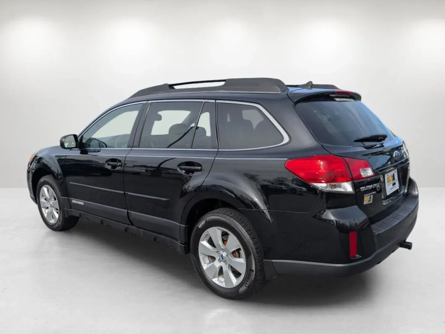 2012 /Warm Ivory Subaru Outback 2.5i Limited (4S4BRCLC6C3) with an Other engine, located at 3959 U.S. 80 W, Phenix City, AL, 36870, (334) 297-4885, 32.469296, -85.135185 - **Unlock Adventure with the 2012 Subaru Outback 2.5i Limited!** <br /> <br /> Are you ready to take your family on unforgettable road trips or explore the great outdoors? The 2012 Subaru Outback 2.5i Limited is the perfect companion for your next adventure. With its all-wheel drive capability and sp - Photo#6