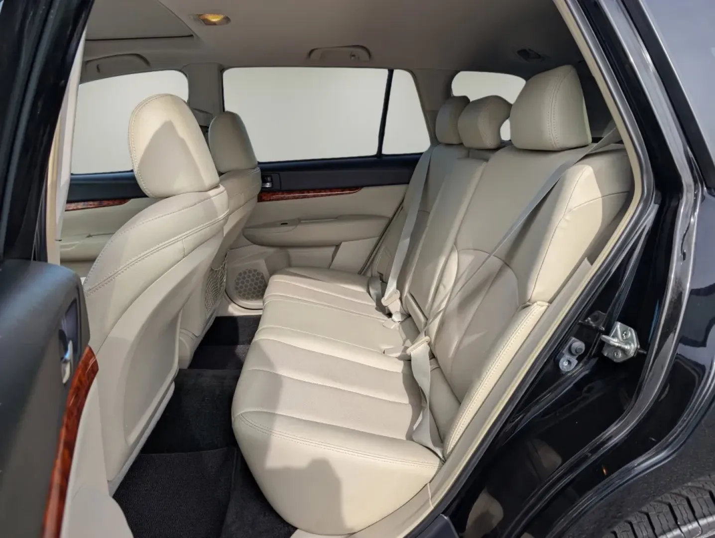 2012 /Warm Ivory Subaru Outback 2.5i Limited (4S4BRCLC6C3) with an Other engine, located at 3959 U.S. 80 W, Phenix City, AL, 36870, (334) 297-4885, 32.469296, -85.135185 - **Unlock Adventure with the 2012 Subaru Outback 2.5i Limited!** <br /> <br /> Are you ready to take your family on unforgettable road trips or explore the great outdoors? The 2012 Subaru Outback 2.5i Limited is the perfect companion for your next adventure. With its all-wheel drive capability and sp - Photo#10