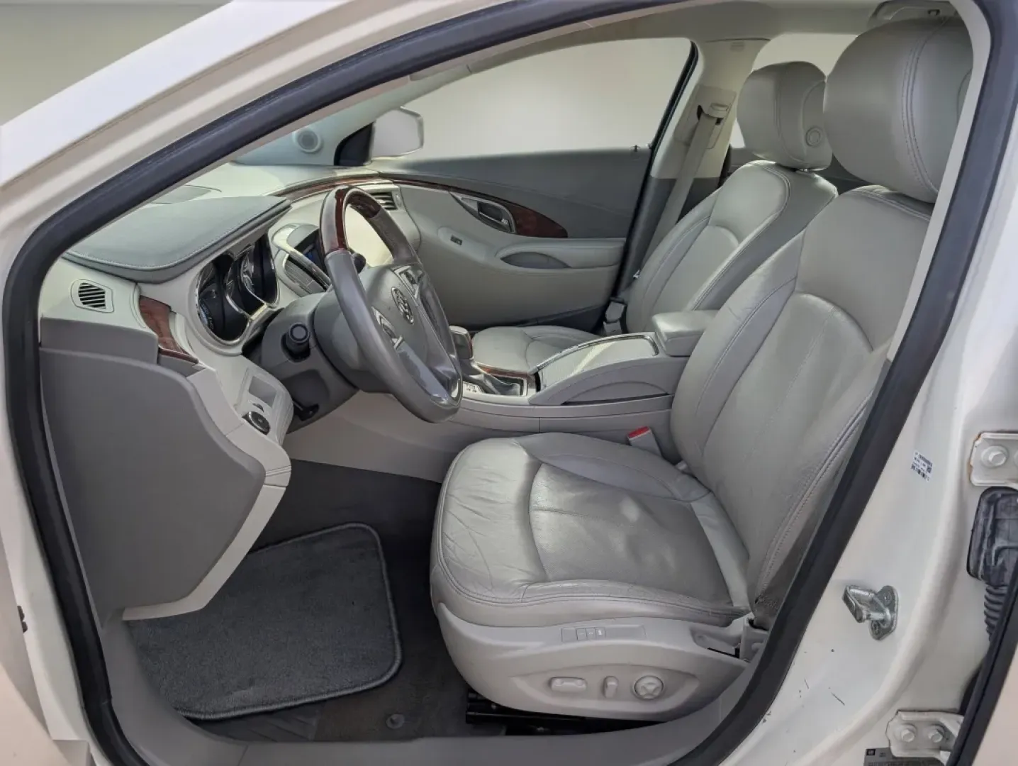 2011 /Dark Titanium/Light Titanium Buick LaCrosse CXS (1G4GE5ED7BF) with an Other engine, located at 5115 14th Ave., Columbus, GA, 31904, (706) 323-0345, 32.511494, -84.971046 - **Elevate Your Drive with the 2011 Buick LaCrosse CXS: The Perfect Sedan for Everyday Luxury**<br /> <br /> Discover the perfect blend of style, comfort, and performance with the 2011 Buick LaCrosse CXS, available now at Gils Auto in Phenix City, AL. This elegant sedan is not just a vehicle; it's a - Photo#9