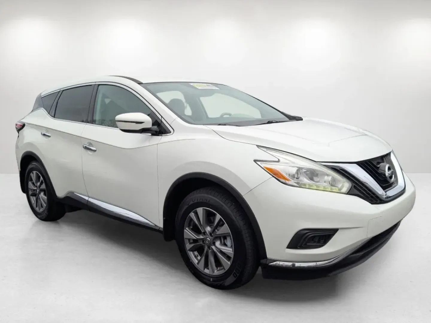 2017 /Cashmere Nissan Murano S (5N1AZ2MG8HN) with an Other engine, located at 5115 14th Ave., Columbus, GA, 31904, (706) 323-0345, 32.511494, -84.971046 - **Explore New Horizons with the 2017 Nissan Murano at Gils Auto - Your Gateway to Adventure!**<br /> <br /> Whether you're looking to enhance your daily commute, embark on family road trips, or simply elevate your weekend adventures, the 2017 Nissan Murano is the perfect companion. With its spacious - Photo#2