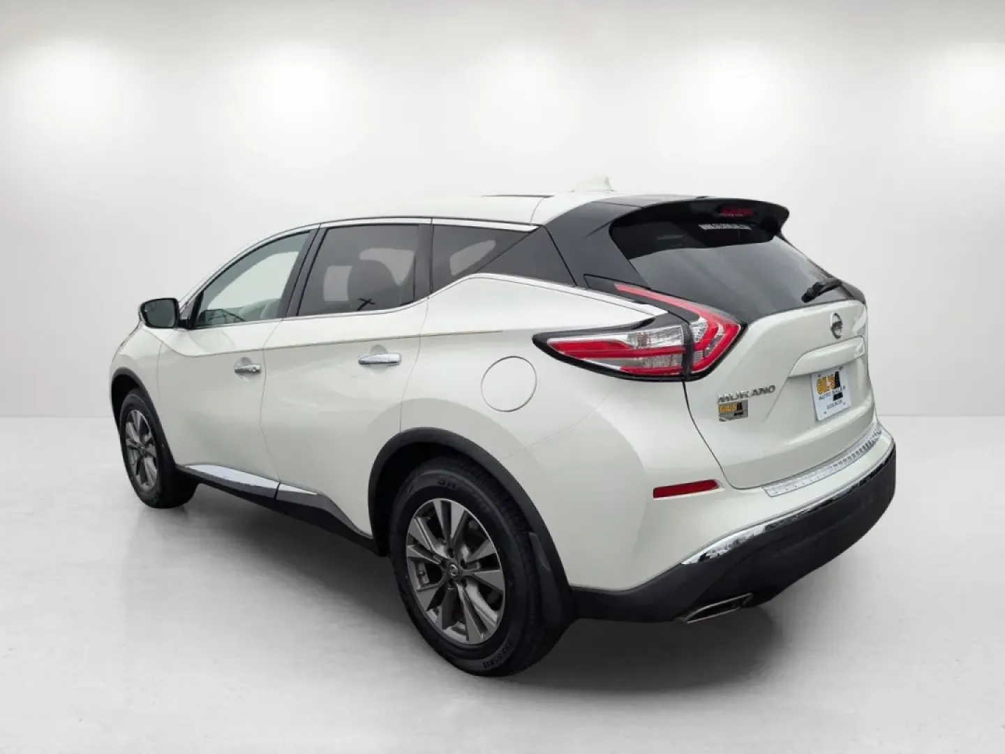2017 /Cashmere Nissan Murano S (5N1AZ2MG8HN) with an Other engine, located at 5115 14th Ave., Columbus, GA, 31904, (706) 323-0345, 32.511494, -84.971046 - **Explore New Horizons with the 2017 Nissan Murano at Gils Auto - Your Gateway to Adventure!**<br /> <br /> Whether you're looking to enhance your daily commute, embark on family road trips, or simply elevate your weekend adventures, the 2017 Nissan Murano is the perfect companion. With its spacious - Photo#6