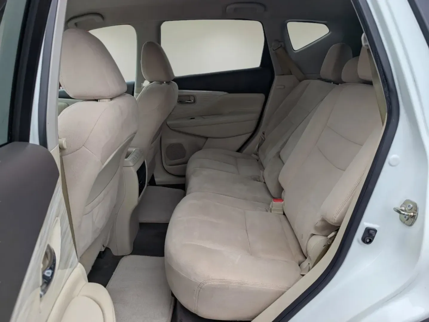 2017 /Cashmere Nissan Murano S (5N1AZ2MG8HN) with an Other engine, located at 5115 14th Ave., Columbus, GA, 31904, (706) 323-0345, 32.511494, -84.971046 - **Explore New Horizons with the 2017 Nissan Murano at Gils Auto - Your Gateway to Adventure!**<br /> <br /> Whether you're looking to enhance your daily commute, embark on family road trips, or simply elevate your weekend adventures, the 2017 Nissan Murano is the perfect companion. With its spacious - Photo#15