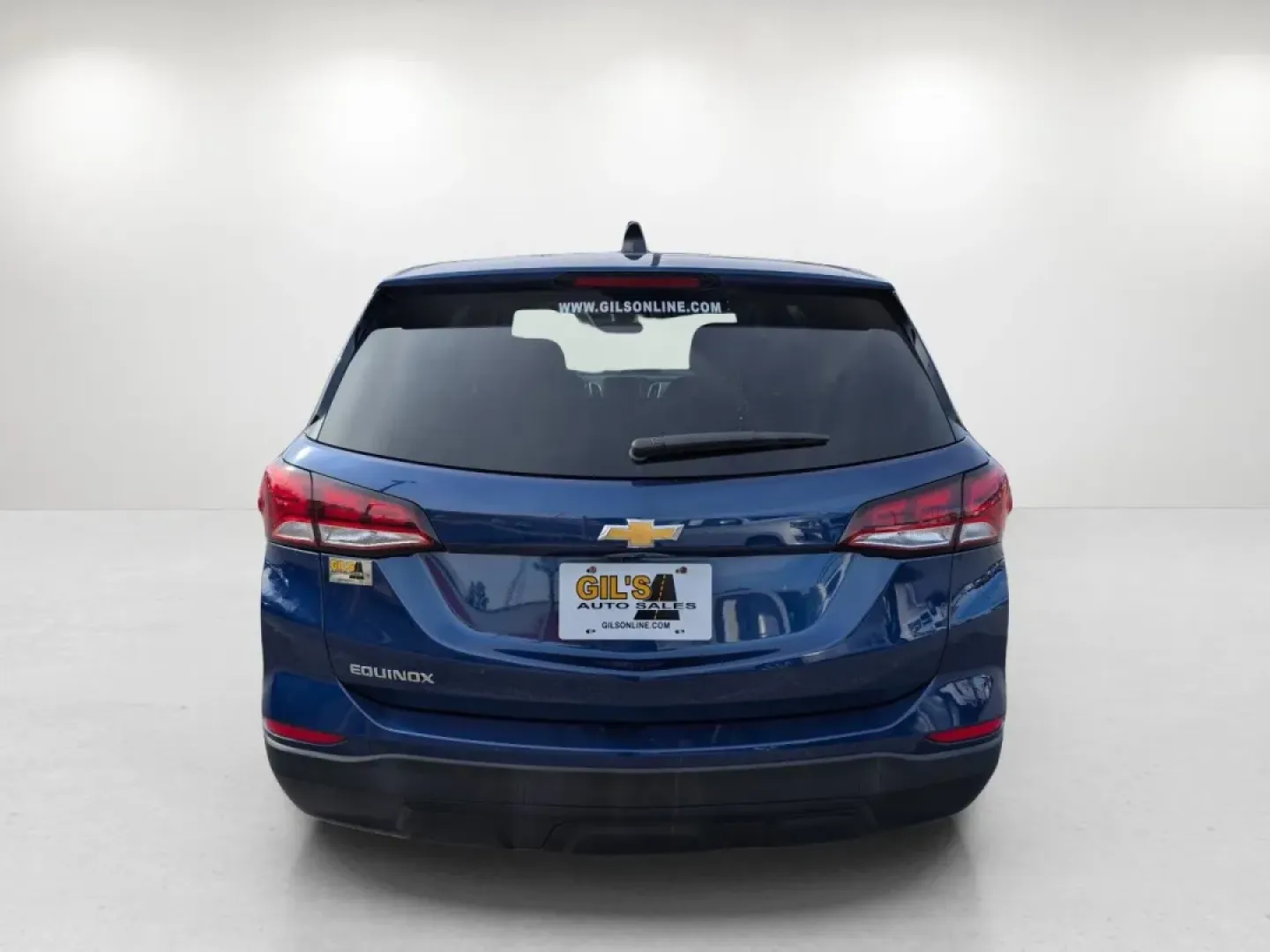 2022 /Medium Ash Gray Chevrolet Equinox LS (2GNAXHEV6N6) with an Other engine, located at 1430 Gateway Drive, Opelika, AL, 36801, (334) 239-0944, 32.637871, -85.409790 - Embark on your next adventure with the 2022 Chevrolet Equinox LS, a versatile sport utility vehicle designed for those who crave both comfort and capability. Whether you're a growing family looking for ample space, a daily commuter seeking reliability, or someone who enjoys weekend getaways, this SU - Photo#5