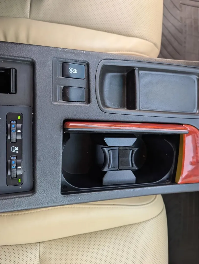 2012 Lexus RX 350 (2T2ZK1BAXCC) with an Other engine, located at 1430 Gateway Drive, Opelika, AL, 36801, (334) 239-0944, 32.637871, -85.409790 - **Discover Luxury and Comfort with the 2012 Lexus RX 350 at Gils Auto in Phenix City, AL!**<br /> <br /> Looking for the perfect blend of luxury, reliability, and functionality? Look no further! The 2012 Lexus RX 350 is not just a vehicle; it's an experience. This stylish sport utility vehicle is de - Photo#12