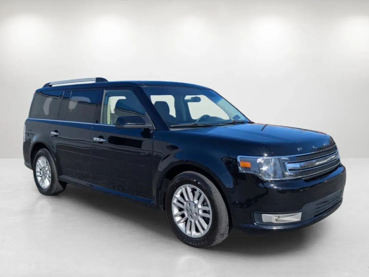 2018 Ford Flex SEL (2FMGK5C81JB) with an Other engine, located at 5115 14th Ave., Columbus, GA, 31904, (706) 323-0345, 32.511494, -84.971046 - **Discover Your Next Adventure with the 2018 Ford Flex SEL at Gils Auto in Phenix City, AL!**<br /> <br /> Are you searching for a versatile vehicle that effortlessly accommodates your family's needs while offering exceptional comfort for daily commutes and weekend getaways? Look no further than thi - Photo#2