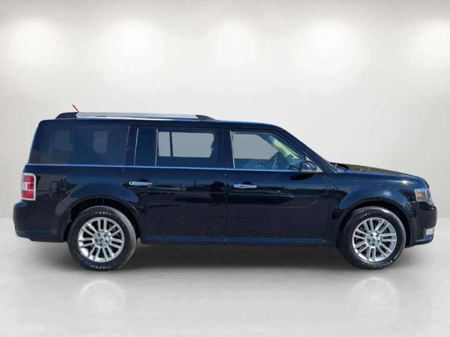 2018 Ford Flex SEL (2FMGK5C81JB) with an Other engine, located at 5115 14th Ave., Columbus, GA, 31904, (706) 323-0345, 32.511494, -84.971046 - **Discover Your Next Adventure with the 2018 Ford Flex SEL at Gils Auto in Phenix City, AL!**<br /> <br /> Are you searching for a versatile vehicle that effortlessly accommodates your family's needs while offering exceptional comfort for daily commutes and weekend getaways? Look no further than thi - Photo#3