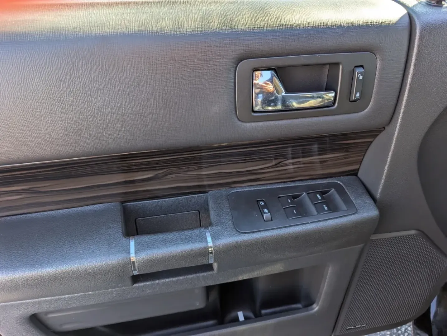 2018 Ford Flex SEL (2FMGK5C81JB) with an Other engine, located at 5115 14th Ave., Columbus, GA, 31904, (706) 323-0345, 32.511494, -84.971046 - **Discover Your Next Adventure with the 2018 Ford Flex SEL at Gils Auto in Phenix City, AL!**<br /> <br /> Are you searching for a versatile vehicle that effortlessly accommodates your family's needs while offering exceptional comfort for daily commutes and weekend getaways? Look no further than thi - Photo#7