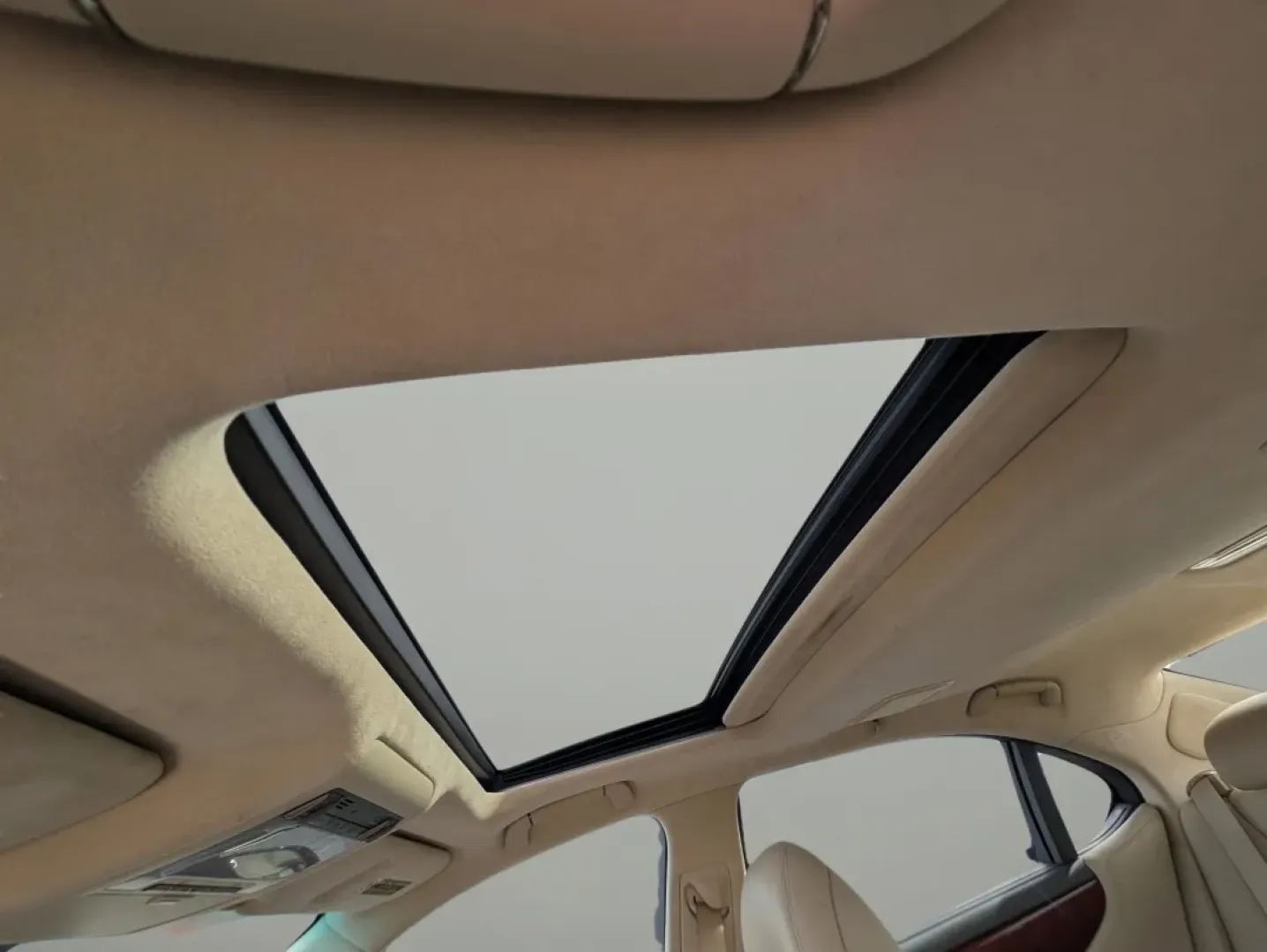 2011 Lexus LS 460 L (JTHDL5EF8B5) with an Other engine, located at 804 22nd Ave, Phenix City, AL, 36870, (334) 297-1860, 32.484749, -85.024475 - **Discover Luxury and Comfort with the 2011 Lexus LS 460 at Gils Auto Phenix City**<br /> <br /> Are you in search of a vehicle that seamlessly blends luxury with practicality? Look no further than the stunning 2011 Lexus LS 460 available now at Gils Auto in Phenix City, AL. Whether you're commutin - Photo#16