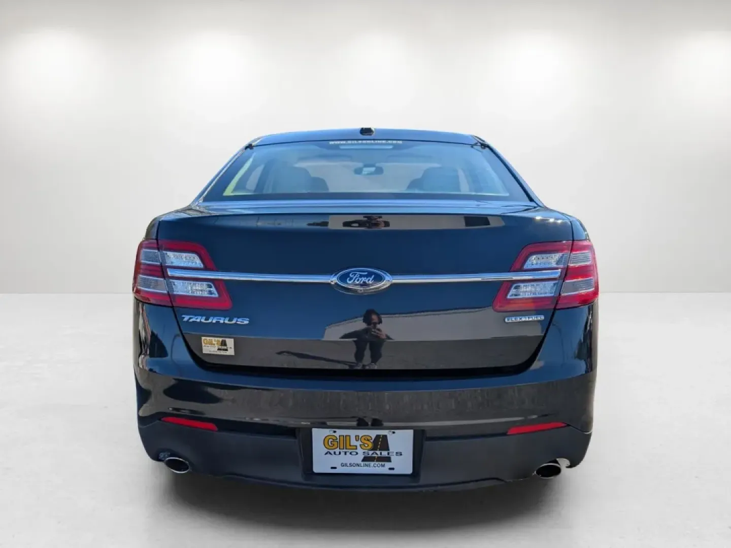 2015 Ford Taurus SE (1FAHP2D81FG) with an Other engine, located at 1430 Gateway Drive, Opelika, AL, 36801, (334) 239-0944, 32.637871, -85.409790 - Discover the perfect blend of comfort and reliability with our 2015 Ford Taurus SE, ideal for budget-conscious buyers seeking a dependable sedan for daily commutes or family road trips. At Gils Auto Opelika, located at 1430 Gateway Drive, Opelika, AL 36801, we specialize in Buy Here Pay Here financ - Photo#5