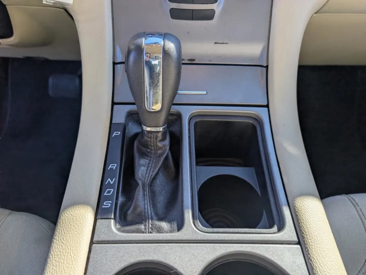 2015 Ford Taurus SE (1FAHP2D81FG) with an Other engine, located at 1430 Gateway Drive, Opelika, AL, 36801, (334) 239-0944, 32.637871, -85.409790 - Discover the perfect blend of comfort and reliability with our 2015 Ford Taurus SE, ideal for budget-conscious buyers seeking a dependable sedan for daily commutes or family road trips. At Gils Auto Opelika, located at 1430 Gateway Drive, Opelika, AL 36801, we specialize in Buy Here Pay Here financ - Photo#13