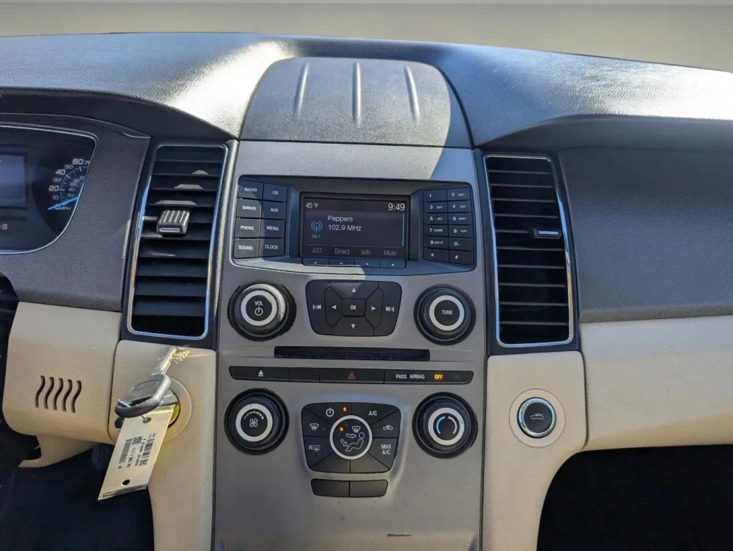 2015 Ford Taurus SE (1FAHP2D81FG) with an Other engine, located at 1430 Gateway Drive, Opelika, AL, 36801, (334) 239-0944, 32.637871, -85.409790 - Discover the perfect blend of comfort and reliability with our 2015 Ford Taurus SE, ideal for budget-conscious buyers seeking a dependable sedan for daily commutes or family road trips. At Gils Auto Opelika, located at 1430 Gateway Drive, Opelika, AL 36801, we specialize in Buy Here Pay Here financ - Photo#14