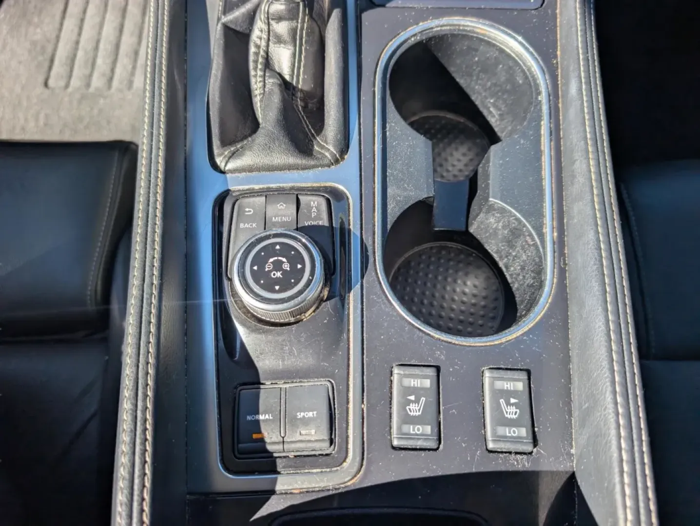 2016 /Charcoal Nissan Maxima 3.5 SL (1N4AA6AP0GC) with an Other engine, located at 3959 U.S. 80 W, Phenix City, AL, 36870, (334) 297-4885, 32.469296, -85.135185 - **Elevate Your Driving Experience with the 2016 Nissan Maxima at Gils Auto! Perfect for Daily Commuters and Family Adventures!**<br /> <br /> Are you in search of a vehicle that combines style, functionality, and affordability? Look no further! The 2016 Nissan Maxima 3.5 SL, available at Gils Auto i - Photo#12