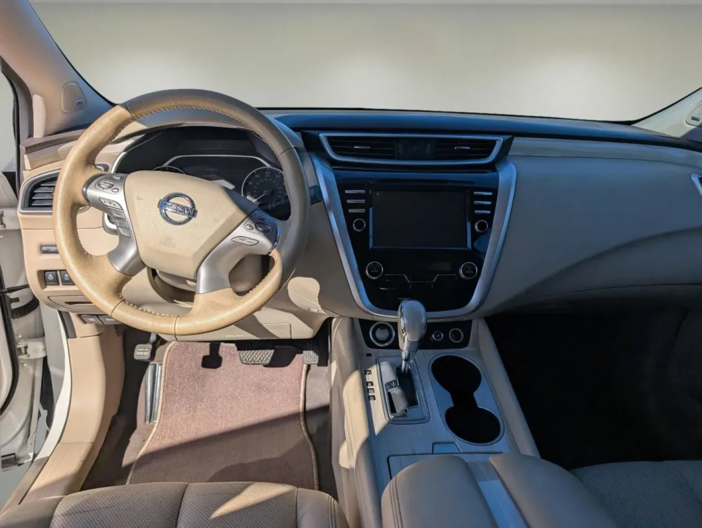 2016 /Beige Nissan Murano Platinum (5N1AZ2MG3GN) with an Other engine, located at 5115 14th Ave., Columbus, GA, 31904, (706) 323-0345, 32.511494, -84.971046 - Are you searching for the perfect vehicle that blends luxury with practicality? Look no further than this stunning 2016 Nissan Murano Platinum, available now at Gils Auto, your trusted Buy Here Pay Here dealership located at 3959 U.S. 80 W, Phenix City, AL 36870. This SUV is designed for those who a - Photo#11