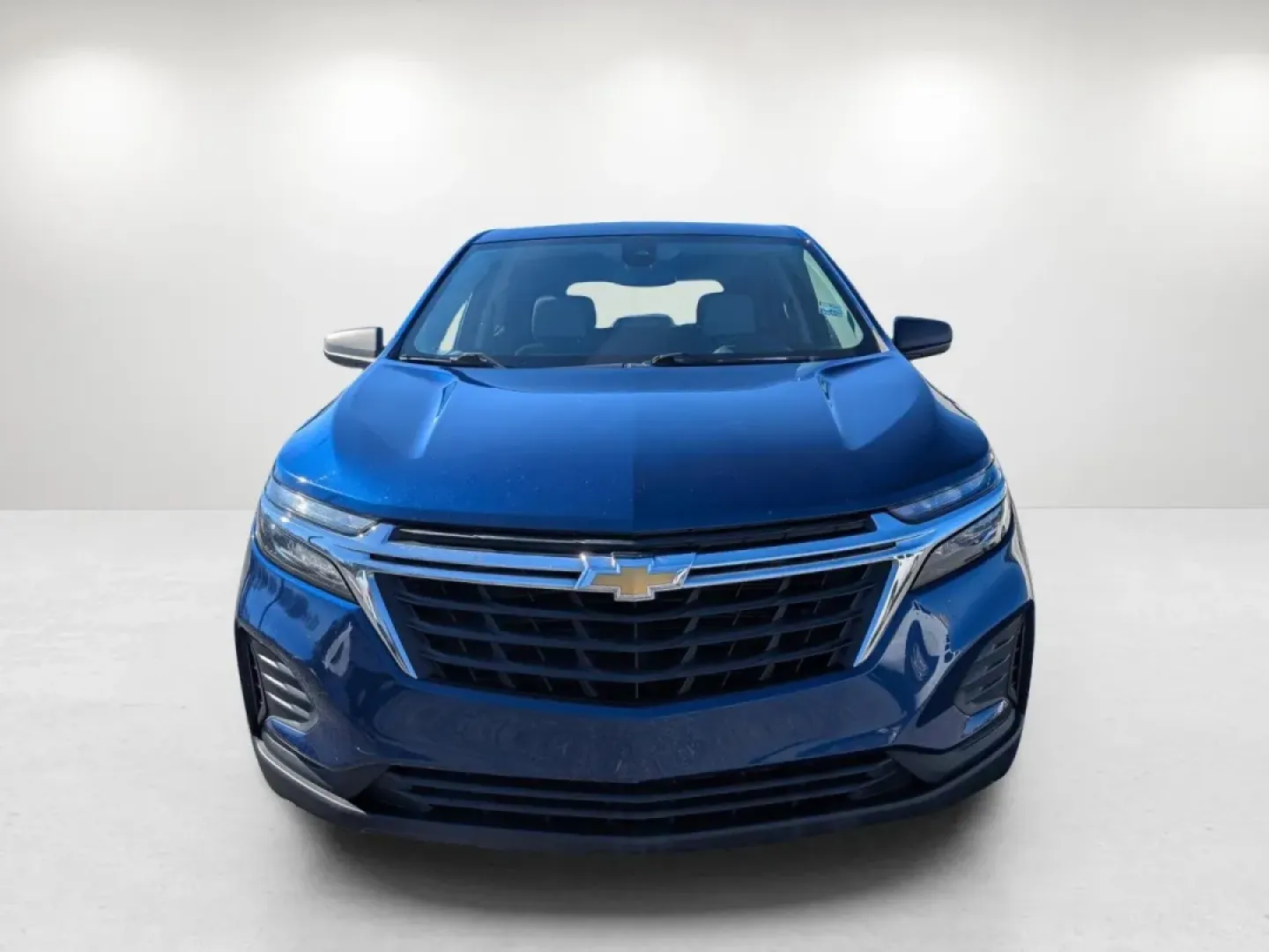 2022 /Medium Ash Gray Chevrolet Equinox LS (3GNAXHEV0NS) with an Other engine, located at 1430 Gateway Drive, Opelika, AL, 36801, (334) 239-0944, 32.637871, -85.409790 - **Unleash Your Adventure with the 2022 Chevrolet Equinox LS Perfect for Families and Daily Commuters!**<br /> <br /> Are you ready to elevate your driving experience? Whether you're commuting to work, running errands for the family, or exploring the great outdoors, the 2022 Chevrolet Equinox LS is - Photo#1