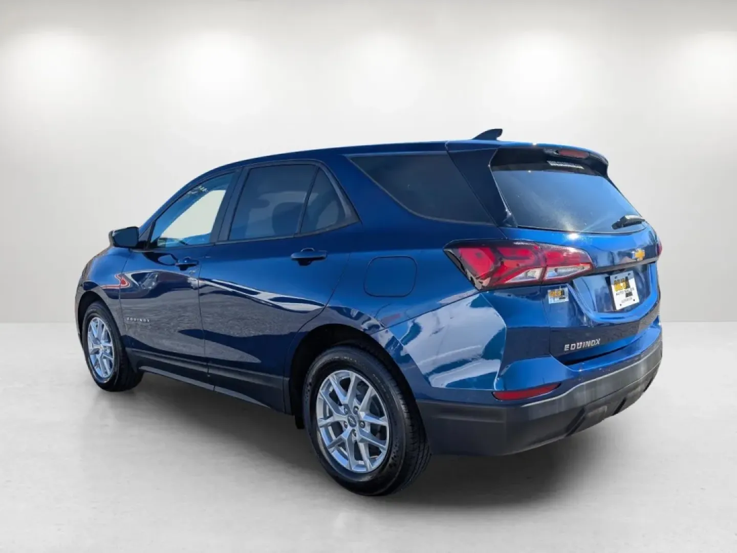 2022 /Medium Ash Gray Chevrolet Equinox LS (3GNAXHEV0NS) with an Other engine, located at 1430 Gateway Drive, Opelika, AL, 36801, (334) 239-0944, 32.637871, -85.409790 - **Unleash Your Adventure with the 2022 Chevrolet Equinox LS Perfect for Families and Daily Commuters!**<br /> <br /> Are you ready to elevate your driving experience? Whether you're commuting to work, running errands for the family, or exploring the great outdoors, the 2022 Chevrolet Equinox LS is - Photo#6