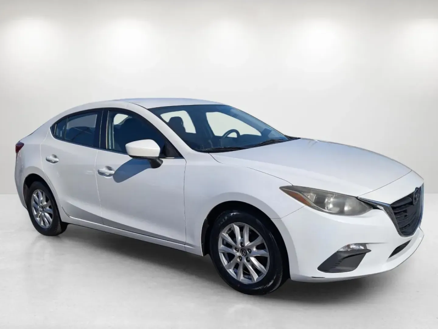 2016 /Black Mazda Mazda3 i Sport (JM1BM1U72G1) with an Other engine, located at 3959 U.S. 80 W, Phenix City, AL, 36870, (334) 297-4885, 32.469296, -85.135185 - **Discover Your Ideal Commuter Companion: 2016 Mazda3 at Gils Auto!**<br /> <br /> Are you searching for the perfect vehicle to elevate your daily commute and weekend adventures alike? Look no further than this stunning 2016 Mazda3 i Sport at Gils Auto in Phenix City, AL. This sedan combines style, - Photo#2